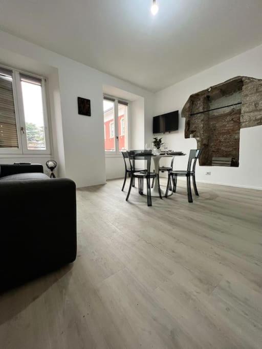 History Luxury Central Apartment By Revenue House Como Buitenkant foto