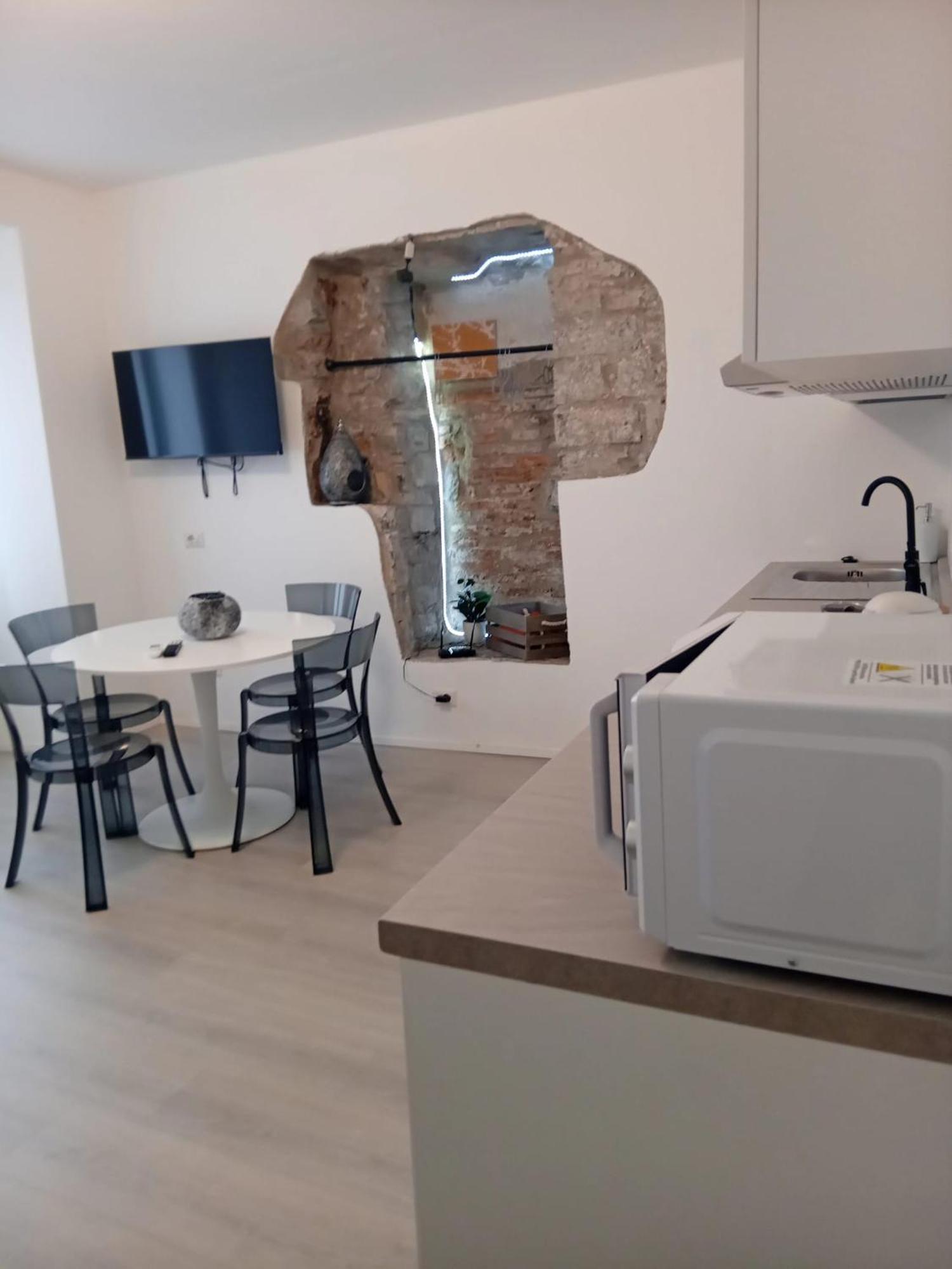 History Luxury Central Apartment By Revenue House Como Buitenkant foto